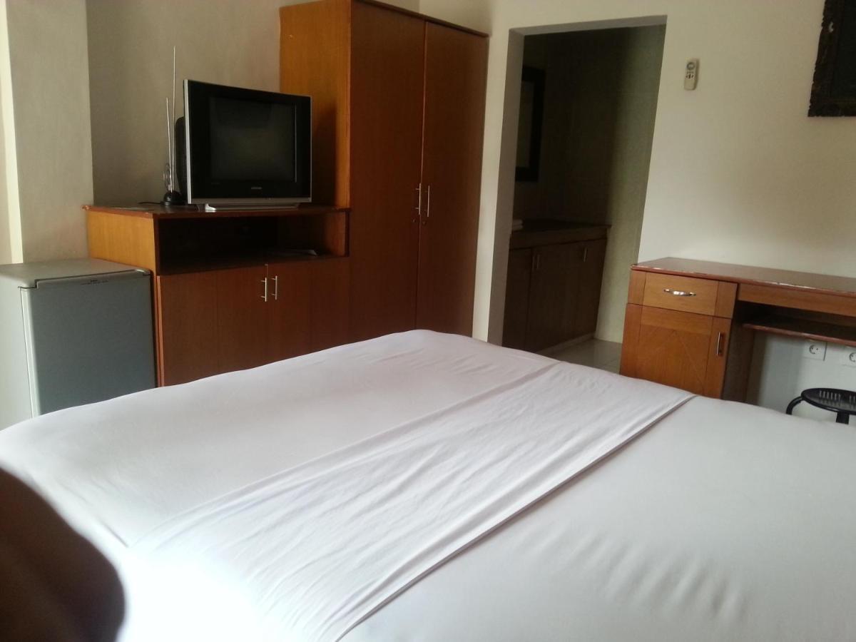 ג'ימבאראן New Asta Graha Guesthouse מראה חיצוני תמונה